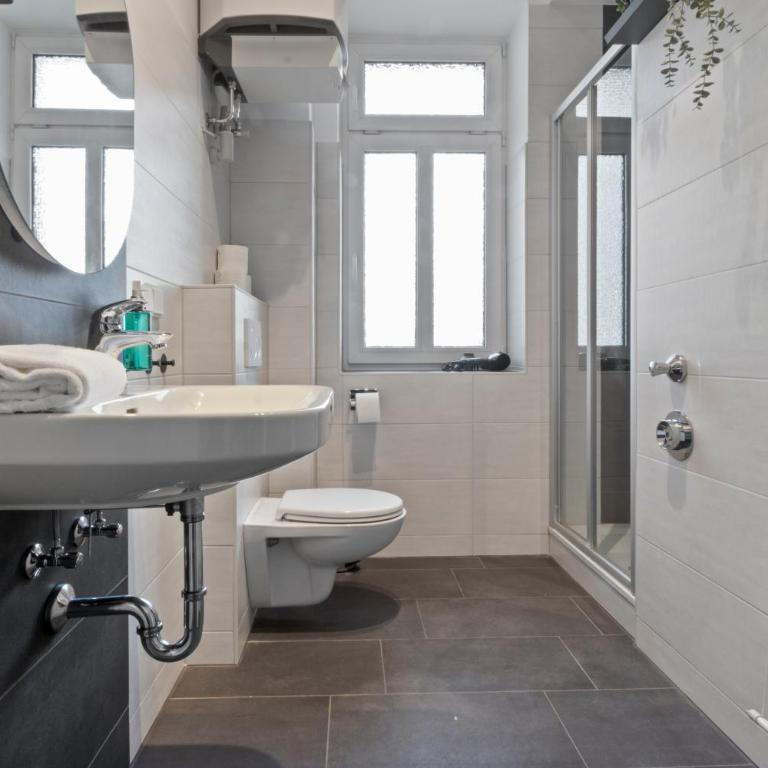 Flatista Homes - Luise - Two-Bedroom Apartment - 3