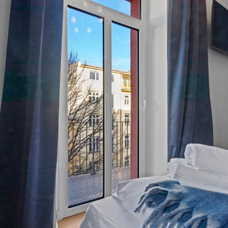 Flatista Homes - Luise - Two-Bedroom Apartment - 1