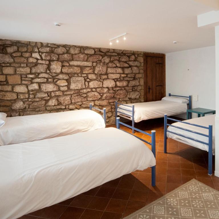 A Room In The City Hostel - Cama en habitación compartida mixta con 6 camas y baño privado - 1