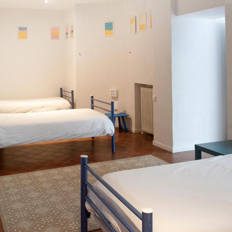 A Room In The City Hostel - Cama en habitación compartida mixta con 6 camas y baño privado - 2