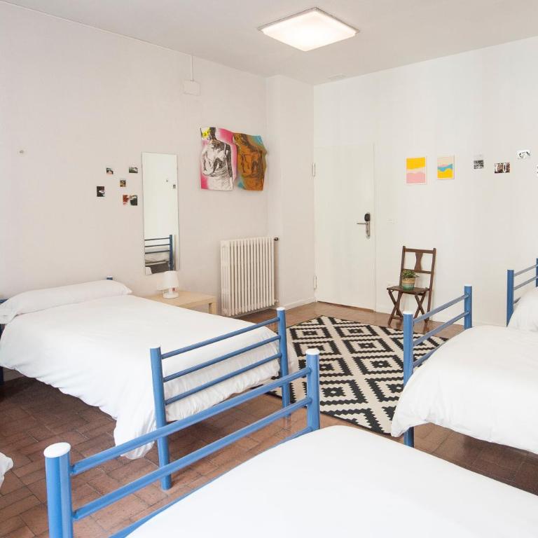 A Room In The City Hostel - Habitación Compartida Mixta de 6 camas - 3