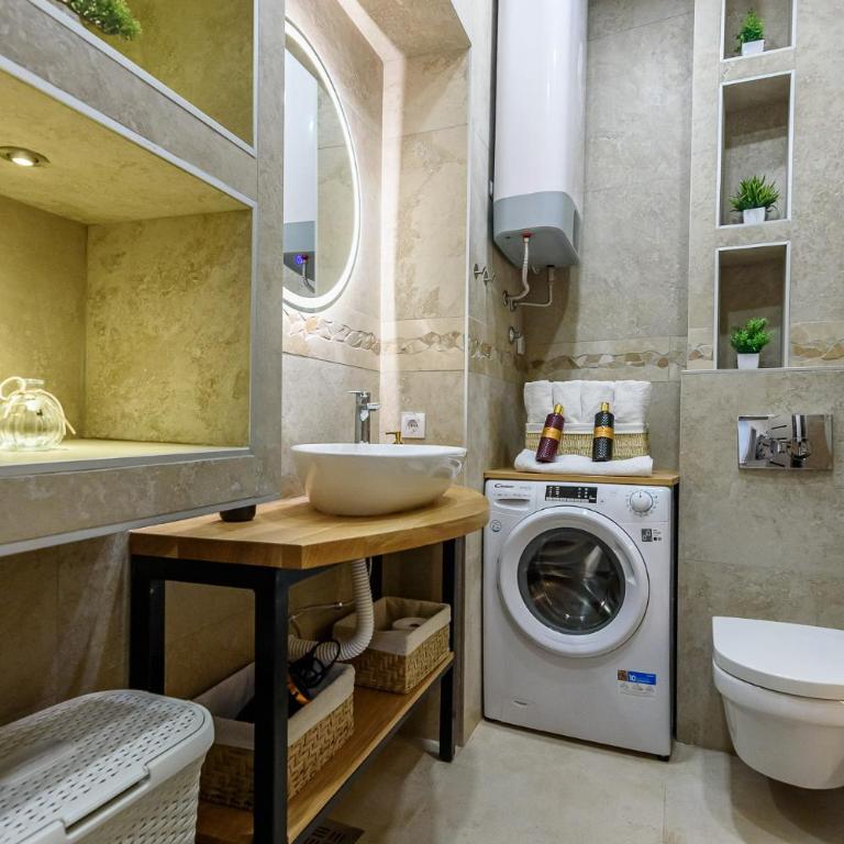 Skadarlija Aurora - Two-Bedroom Apartment - 18
