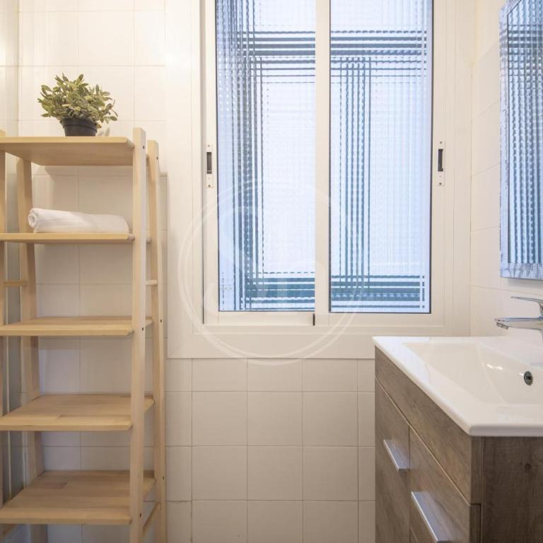 Bonito apartamento en Poble Sec - Two-Bedroom Apartment - 15