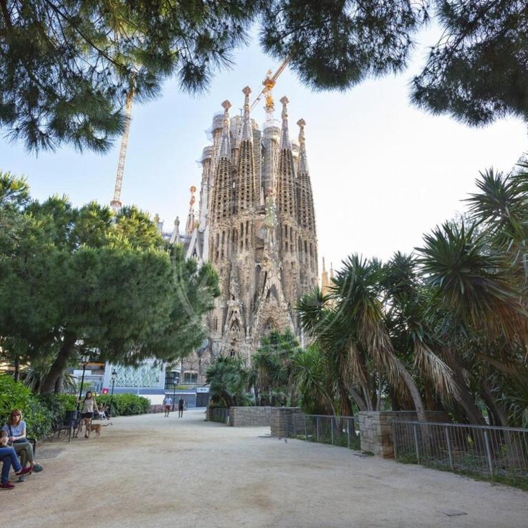 Apartamento cerca de Sagrada Familia - Three-Bedroom Apartment - 25
