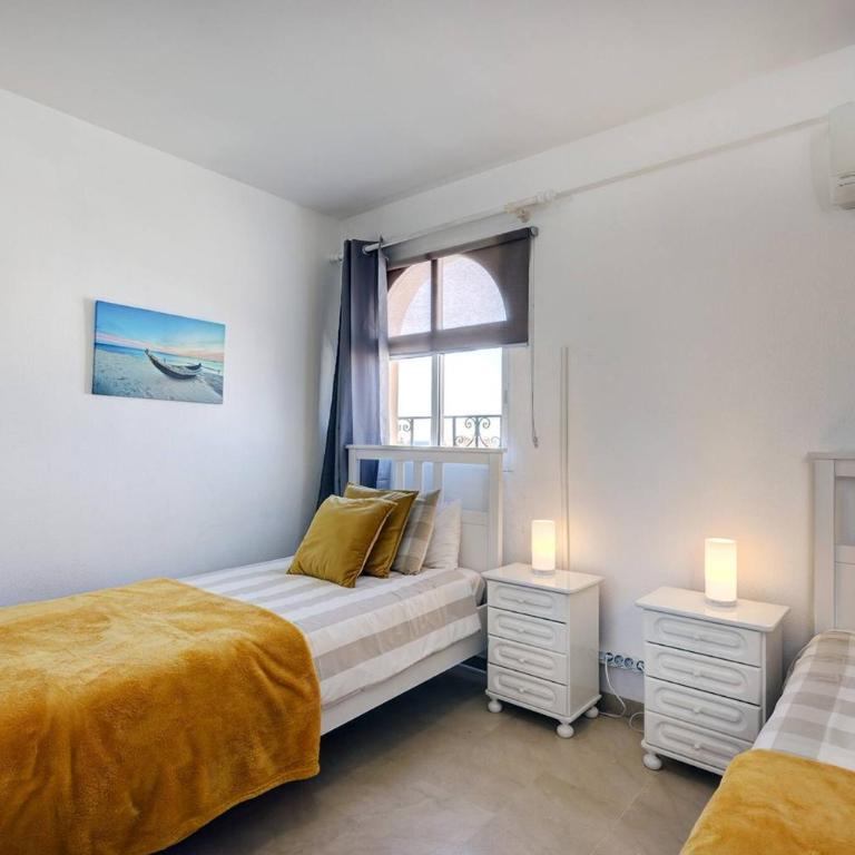 042 Classic 2 Bed Andalusian Townhouse 500m From Beach - Casa de 2 dormitorios - 8