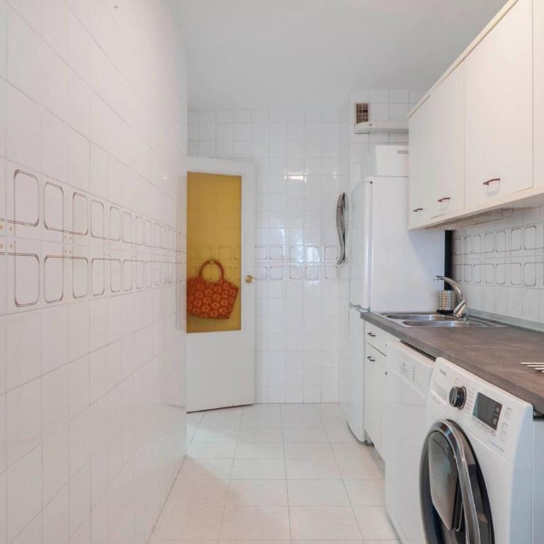 041 Bright 3 Bed, Sea Views Beach Apt - Apartamento de 3 dormitorios - 12