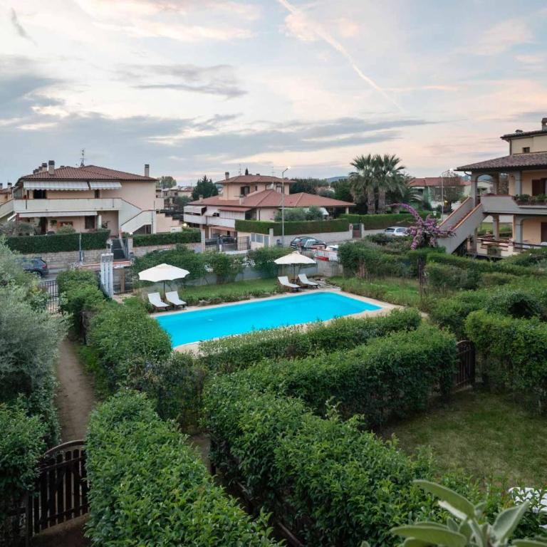 Follonica Apartments - Pool & Relax - Three-Bedroom Apartment - Split Level (6 Adults) - 31