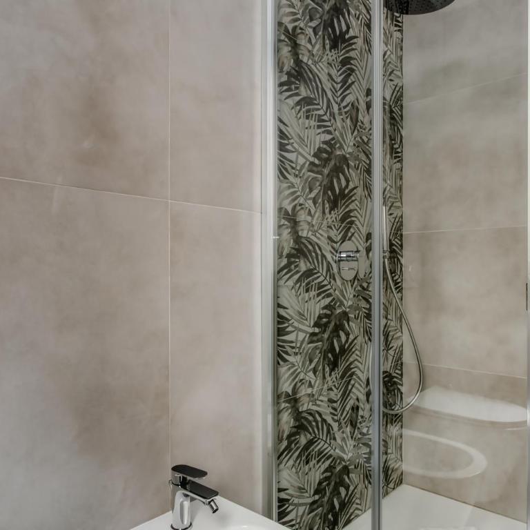 JOIVY Beautiful and modern apartment with 2 balconies - Appartamento con 3 Camere da Letto - 29