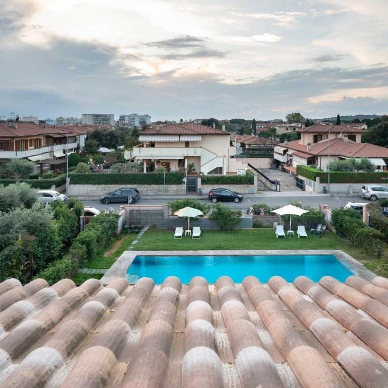 Follonica Apartments - Pool & Relax - Three-Bedroom Apartment - Split Level (6 Adults) - 22