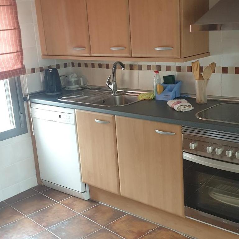 Chalet adosado entero, bbq y piscina comunitaria - Five-Bedroom House - 53