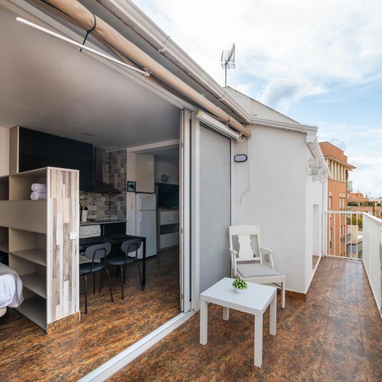 Hotel Quatre Llunes - Apartamento Loft de 1 dormitorio con balcón - 7