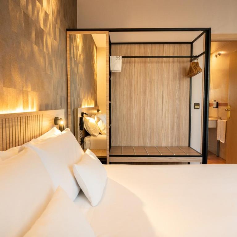 Petit Palace Eixample - Double Room with Terrace - 5