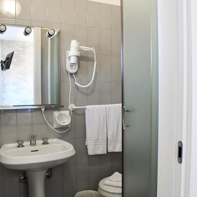 Hotel Le Palme - Camera Familiare Deluxe - 4