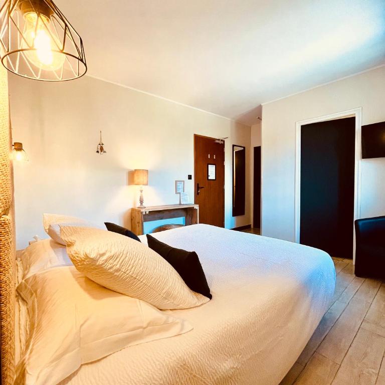 Hôtel les Chaumettes - Chambre Standard Lit Queen-Size - 1