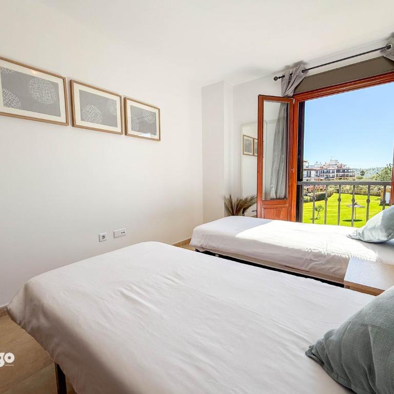 KUC01 Modern Apartment with South Aspect and Pool - Apartment with Pool View - 25