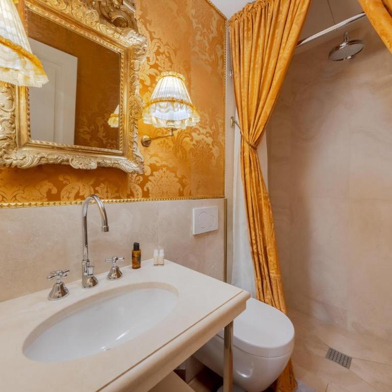 Palazzo Bartolommei Dimora Storica Centralissima - Appartamento Superior - 47