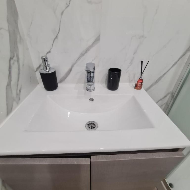 Civico 71 - One-Bedroom Apartment - 10