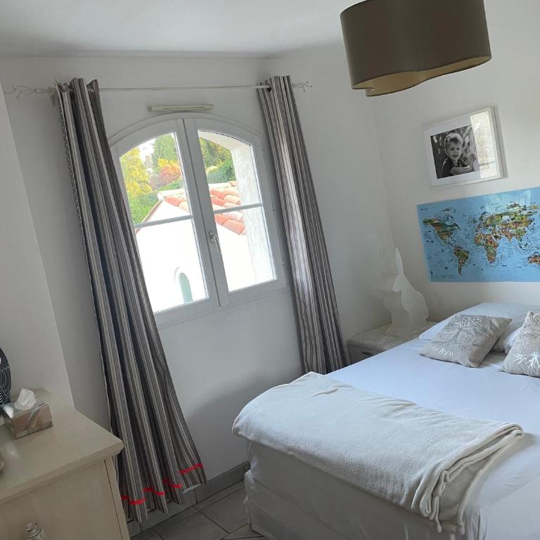 Bastide familiale cadre idyllique vue St Paul de Vence - Villa avec Piscine Privée - 23