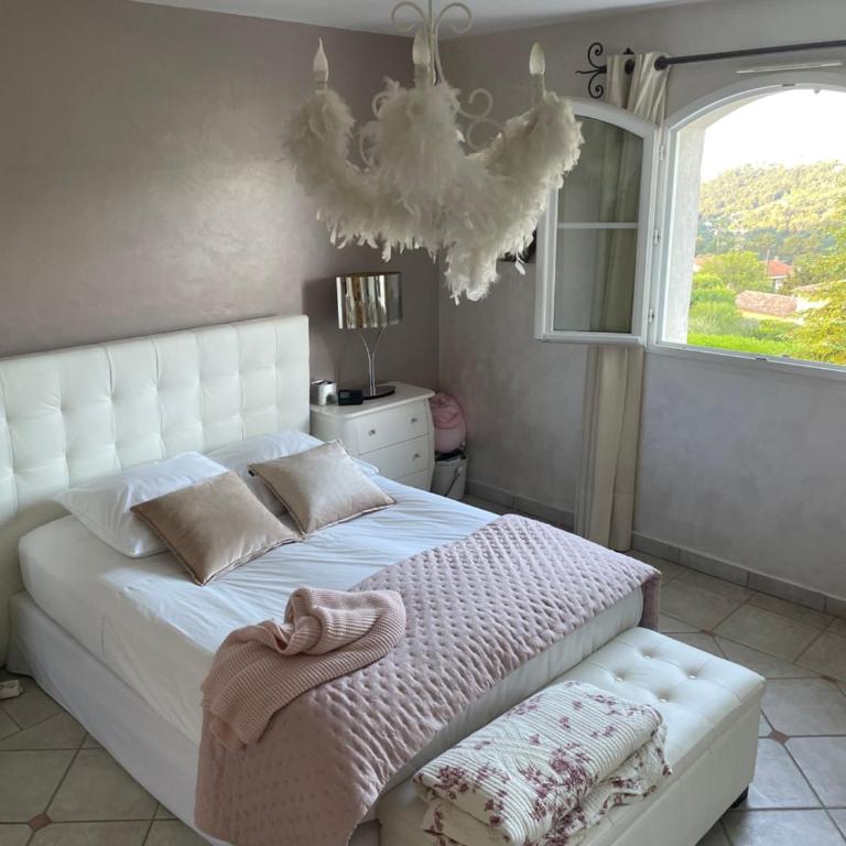 Bastide familiale cadre idyllique vue St Paul de Vence - Villa avec Piscine Privée - 43
