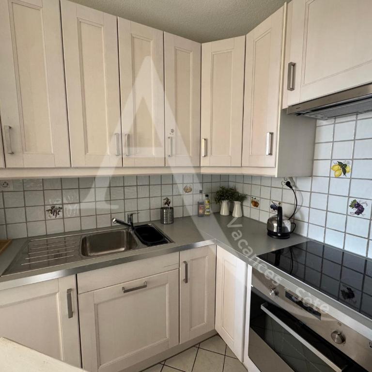 1 CHAMBRES, PKG, A MI CHEMIN ENTRE PLAGES ET CENTRE HISTORIQUE - Appartement 1 Chambre - 9