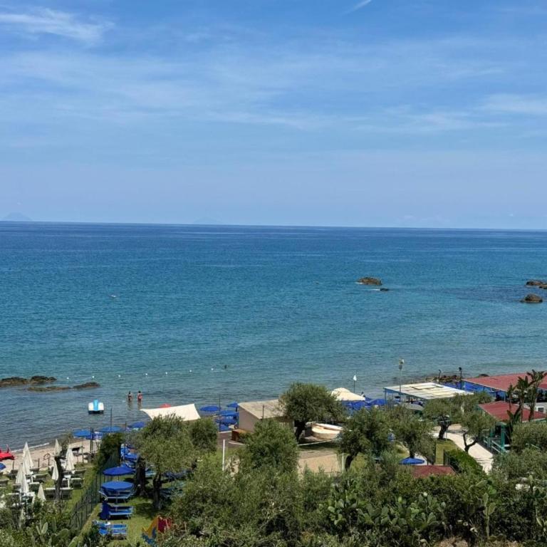 Casa Archi - Appartamento con 2 Camere da Letto, Terrazza e Vista Mare - 10