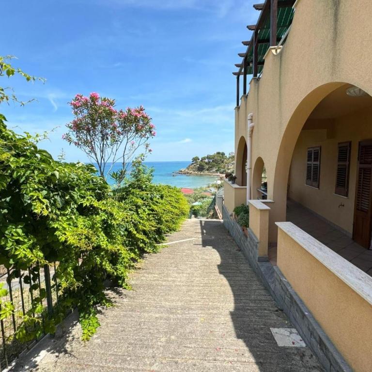 Casa Archi - Appartamento con 2 Camere da Letto, Terrazza e Vista Mare - 5
