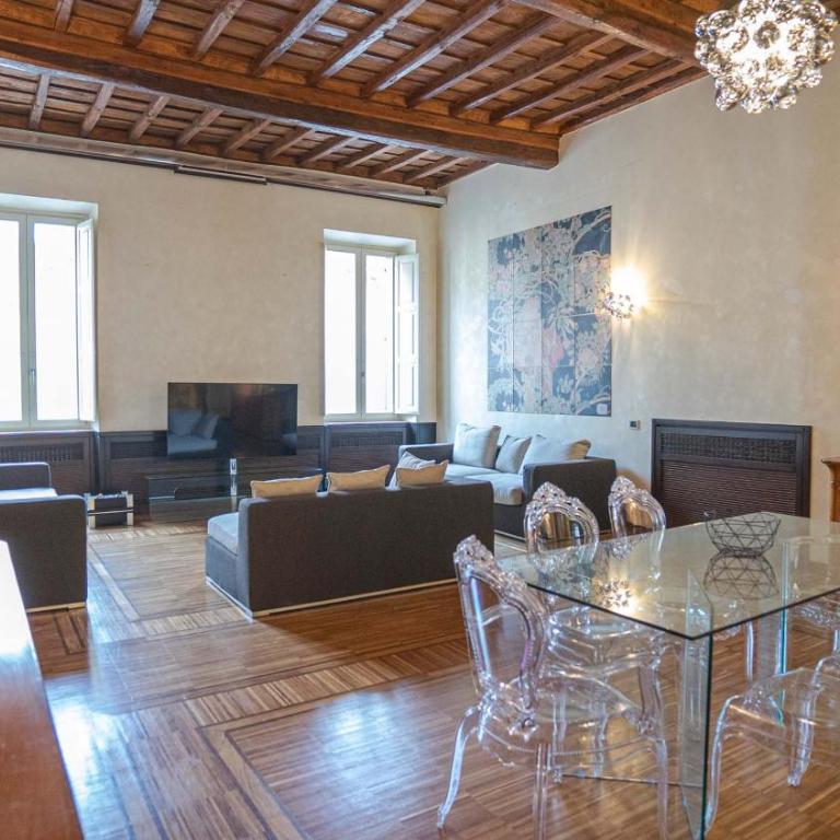 EasyTopStay - Piazza Venezia City View Charming Apt - Appartamento con 3 Camere da Letto - 7