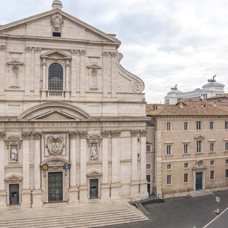 EasyTopStay - Piazza Venezia City View Charming Apt - Appartamento con 3 Camere da Letto - 28