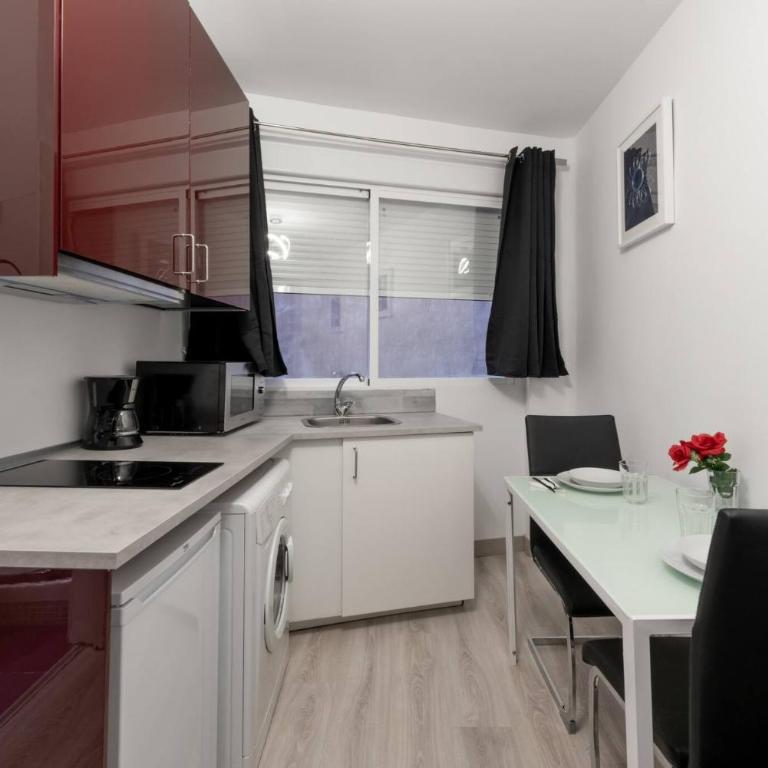 Apartamentos Day Madrid MALASAÑA II - Estudio Doble Deluxe - 4