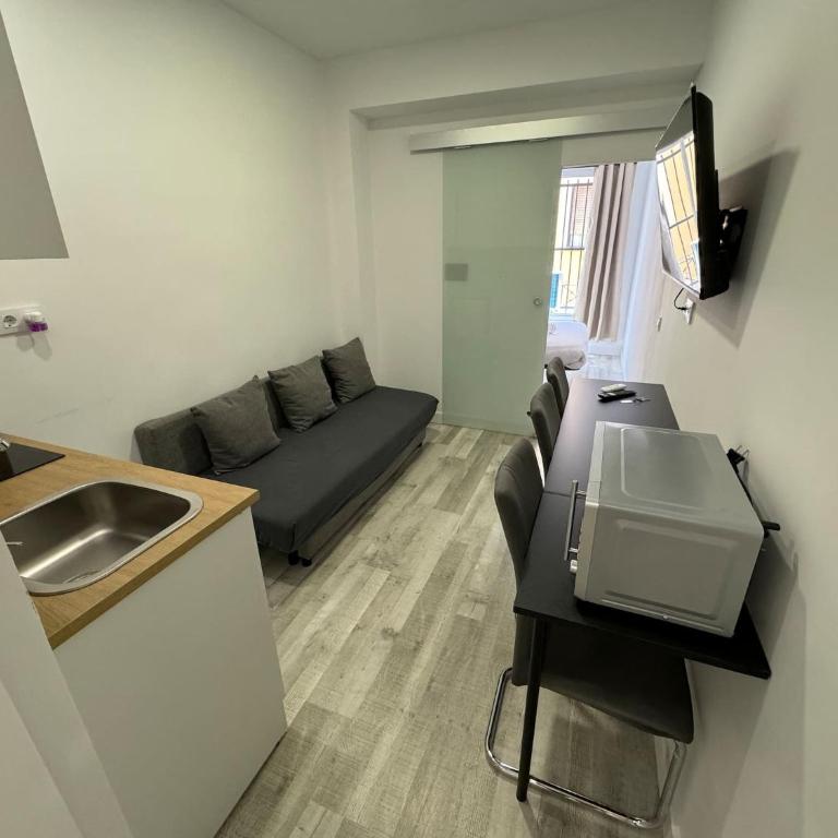 Apartamentos Day Madrid MALASAÑA II - Apartamento Superior - 3