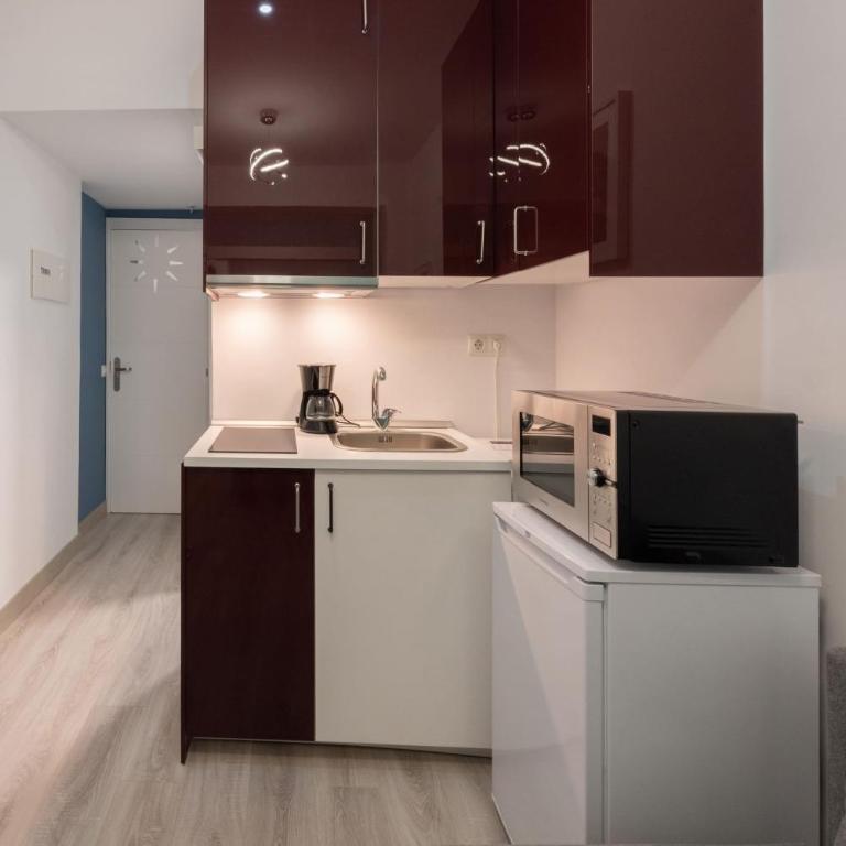 Apartamentos Day Madrid MALASAÑA II - Apartamento Estándar - 3