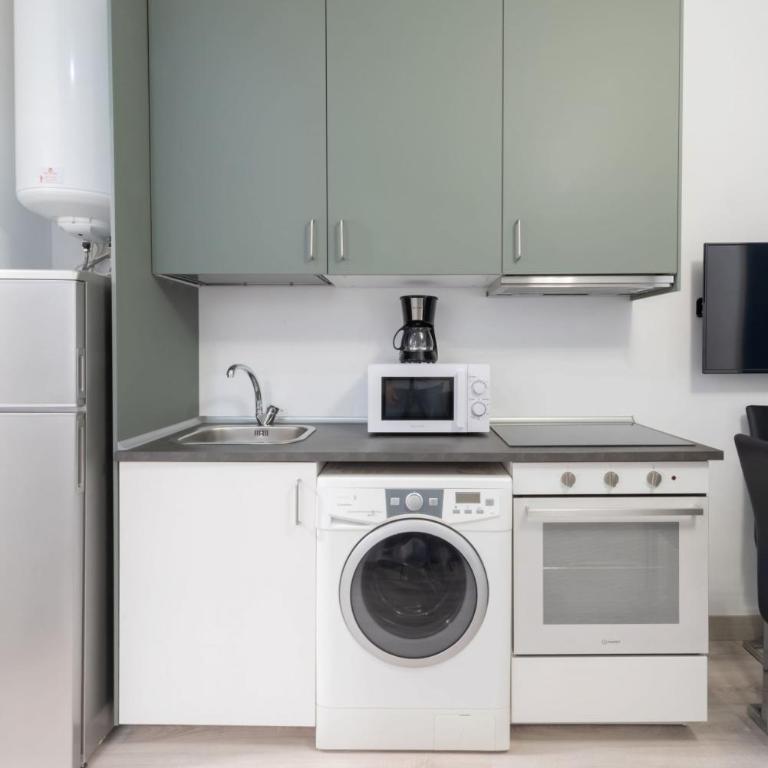 Apartamentos Day Madrid MALASAÑA II - Apartamento Superior de 2 dormitorios - 4