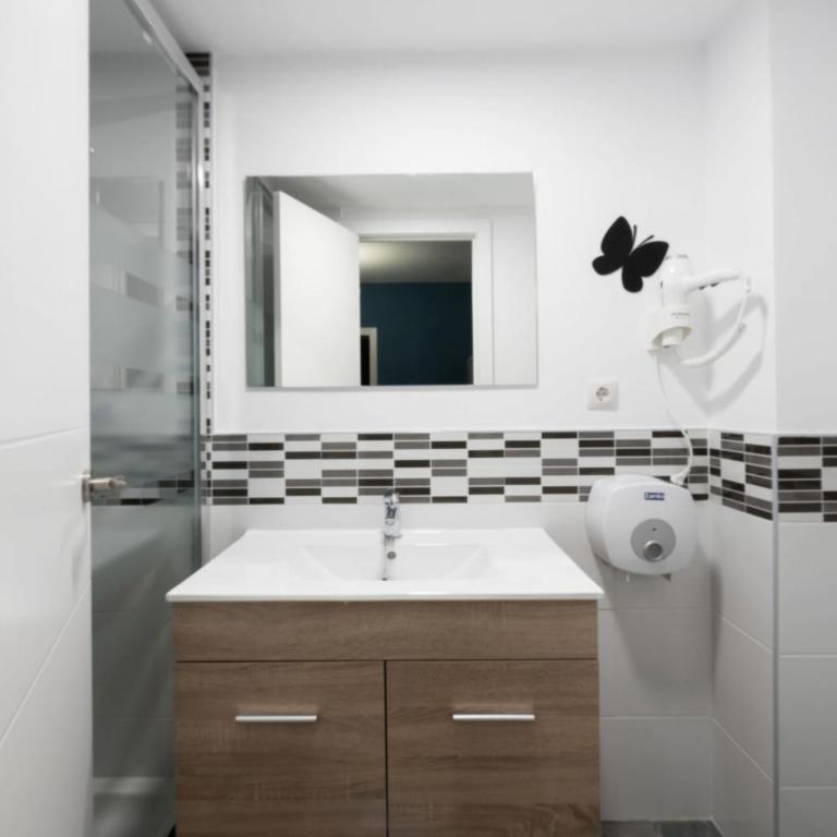 Apartamentos Day Madrid MALASAÑA II - Apartamento Superior de 2 dormitorios - 6