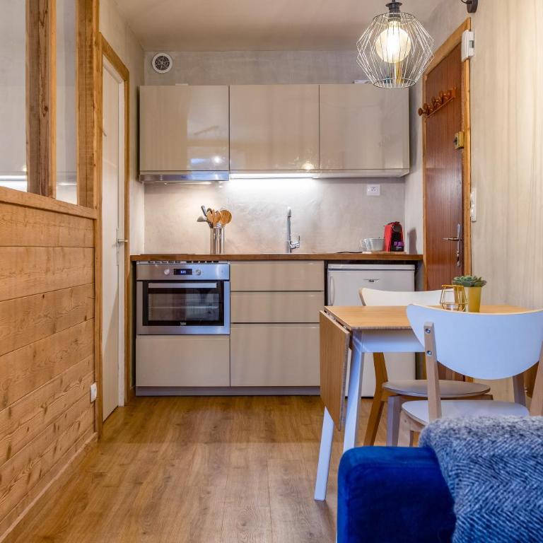 Le Cry - Cosy studio 2pax - Free Parking - 5mn City Center - Appartamento con 1 Camera da Letto - 12