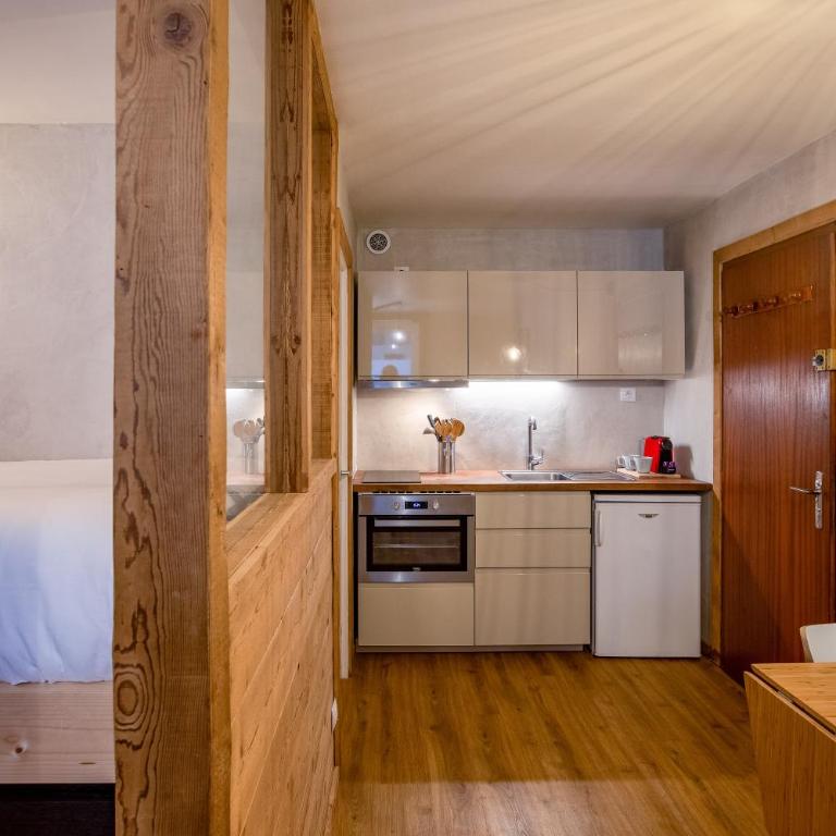 Le Cry - Cosy studio 2pax - Free Parking - 5mn City Center - Appartamento con 1 Camera da Letto - 15