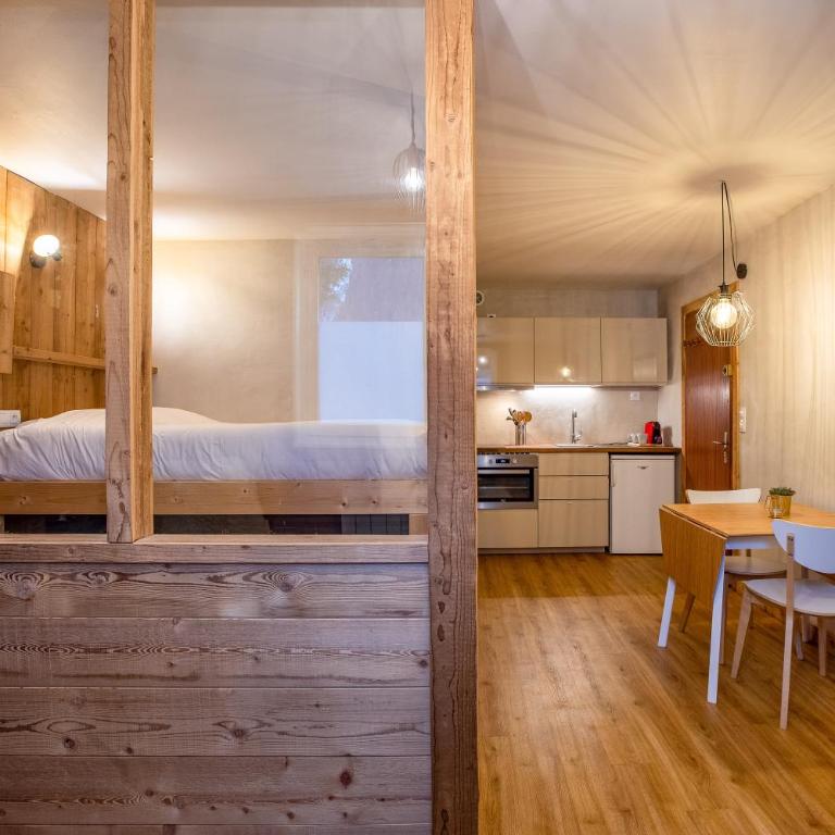 Le Cry - Cosy studio 2pax - Free Parking - 5mn City Center - Appartamento con 1 Camera da Letto - 5