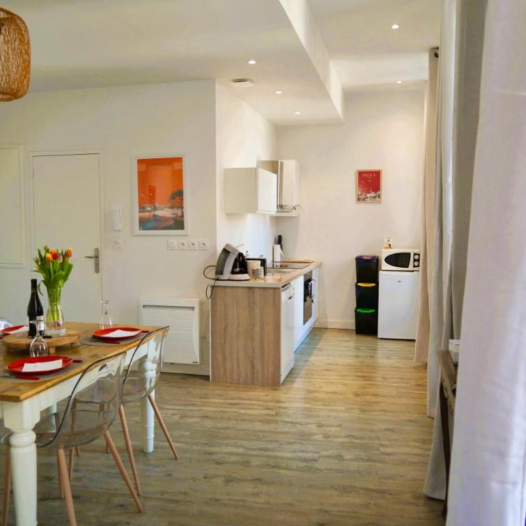 La magie de Carnot Meublé de tourisme 3 étoiles - Apartment with City View - 25