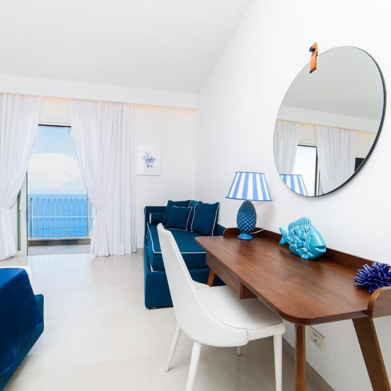 Residenza Al Pesce D'Oro - Junior Suite Deluxe con Terrazza e Vista Mare - 4