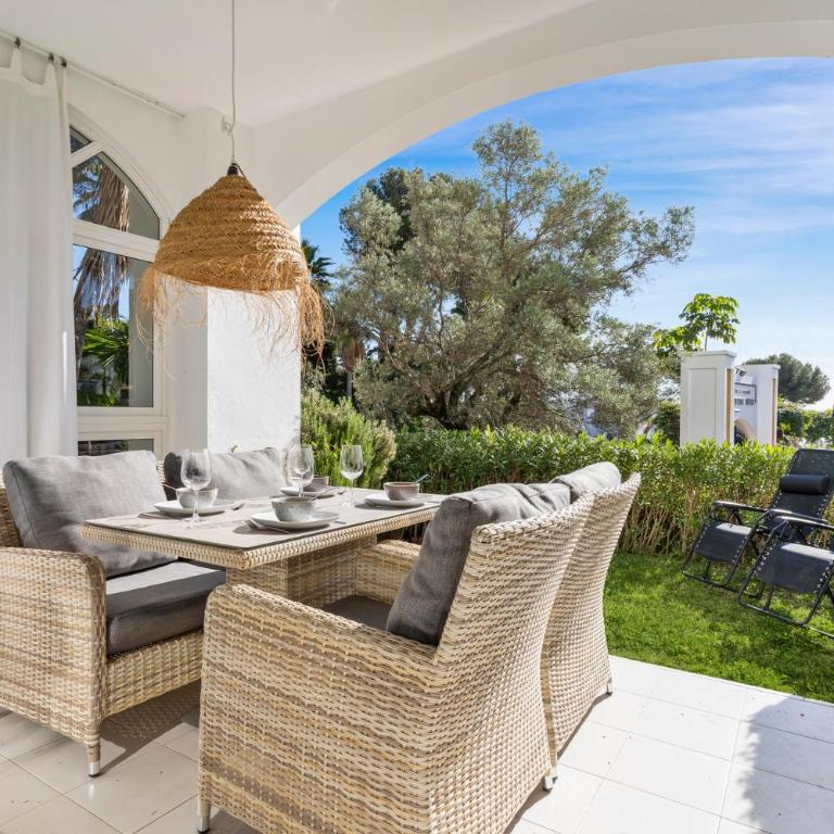 Miraflores house w pool by Costarentals - Ref 125 - Apartamento de 2 dormitorios - 1