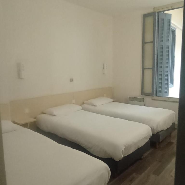 Hôtel Croix des Nordistes - Chambre Triple - 1