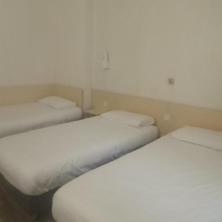 Hôtel Croix des Nordistes - Chambre Triple - 2