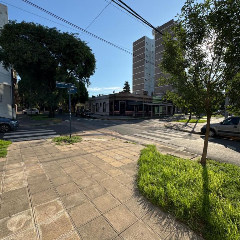 LR - Departamento vista centro de Paraná - Apartamento de 1 dormitorio - 24