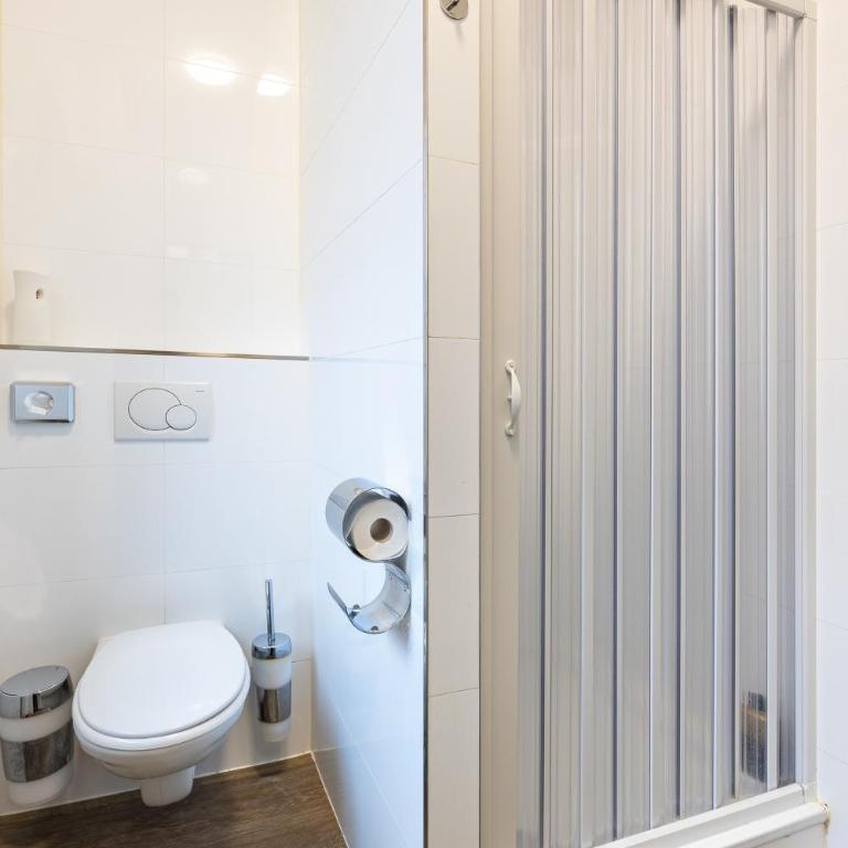 Schwanthaler Hof - Zweibettzimmer mit Gemeinschaftsbad - 3