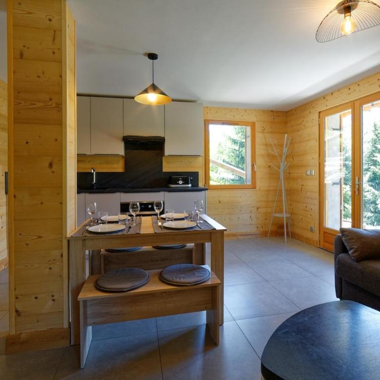 Logement 3 étoiles avec vue imprenable sur les montagnes, ski bus - Appartement 1 Chambre - 32