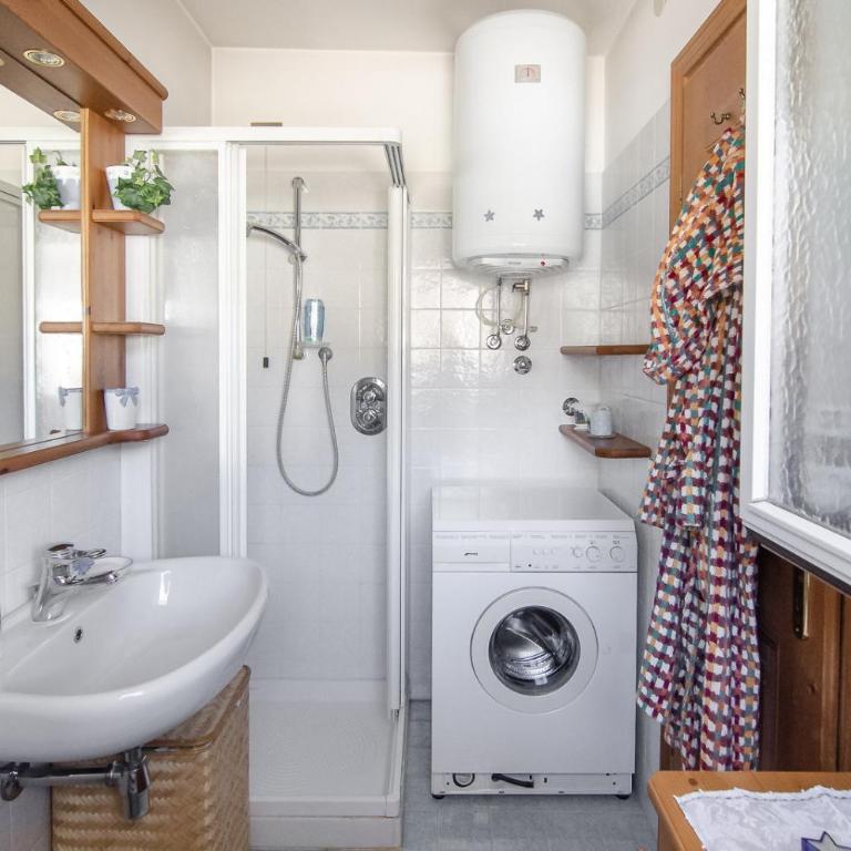 Splendido appartamento a due passi dal centro con terrazza e garage - Appartamento con 3 Camere da Letto - 28
