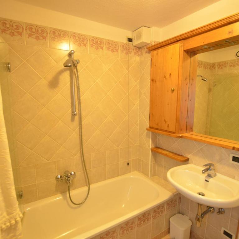 Lungoboite 14 - Cortina - Appartamento con 3 Camere da Letto - 17