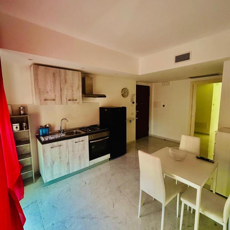 Aqua Marine B&B - Rooms and Apartments - Ampia Camera Matrimoniale - 8