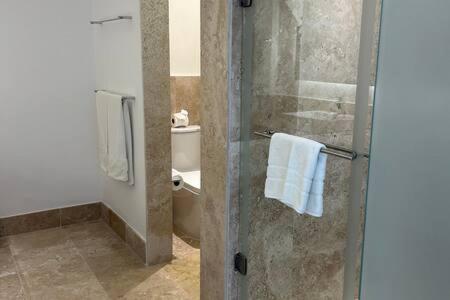 2BR Apartment with Beach Club - 1 - 25