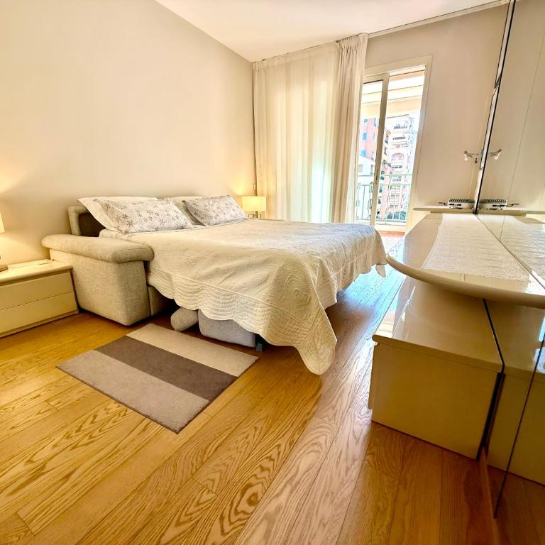 Monaco Fontvieille elegant apt - Luxury Terrace & Pool - Garden View - Appartamento con Balcone - 13