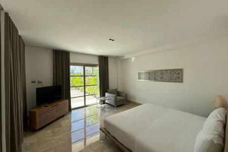2BR Apartment with Beach Club - 1 - 17